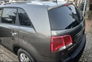 Kia Sorento 2011 Gray
