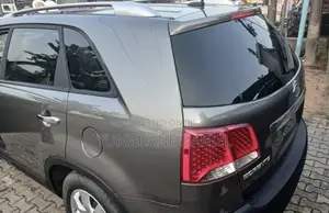 Kia Sorento 2011 Gray