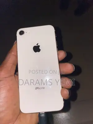 Apple iPhone 8 64 GB Gold