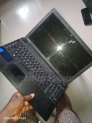 Laptop Toshiba C50 4GB Intel Pentium HDD 350GB