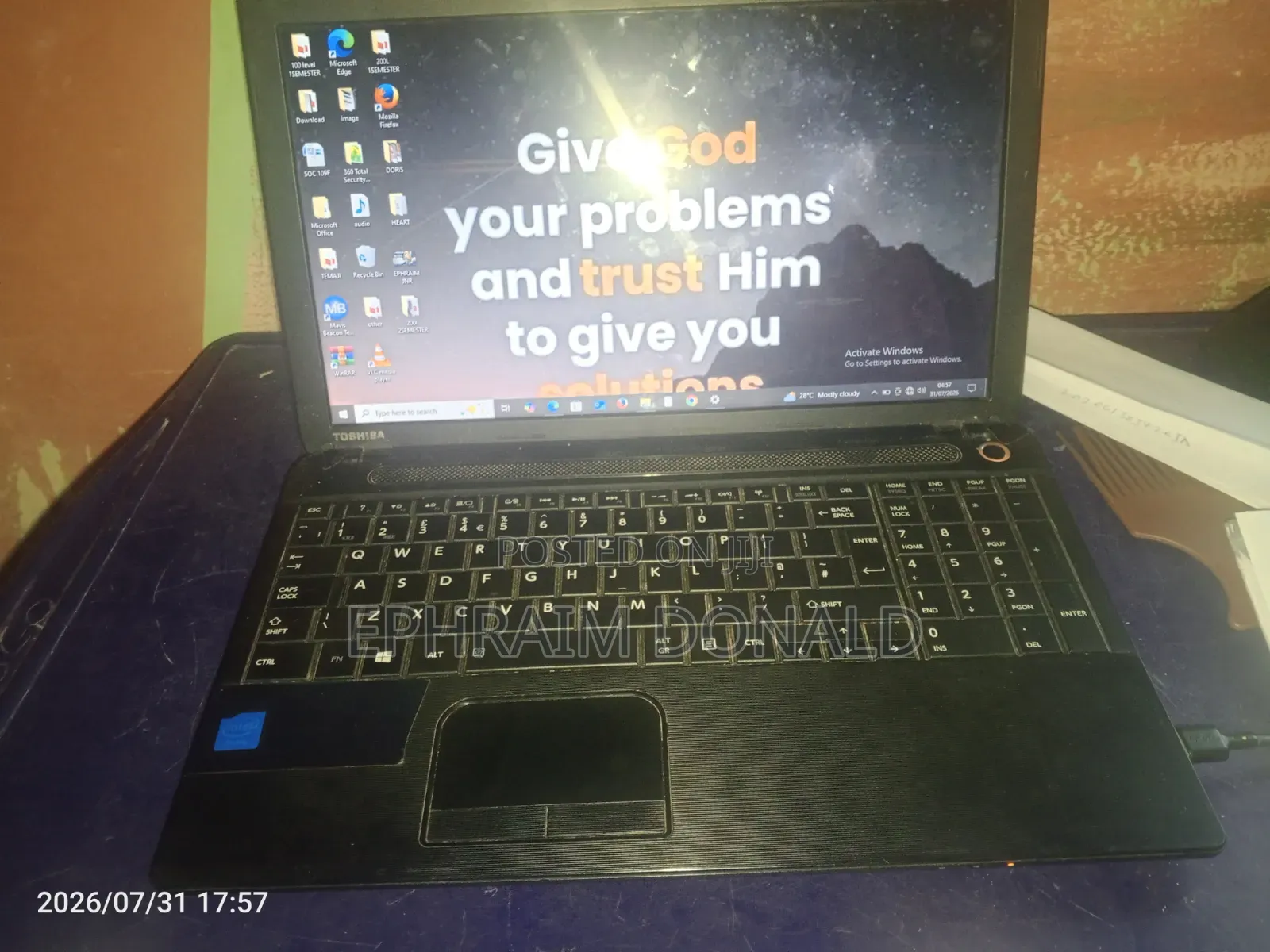 Laptop Toshiba C50 4GB Intel Pentium HDD 350GB