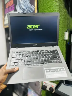 Laptop Acer Aspire One Cloudbook 14 2GB Intel Atom SSD 640GB