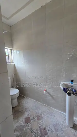 3bdrm Block of Flats in Rumuahalu for rent
