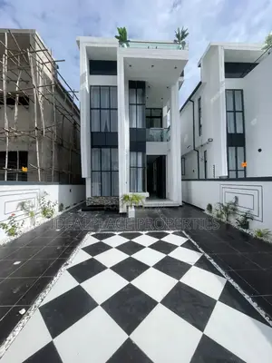 5bdrm Duplex in Ikota for sale