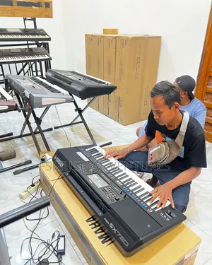 Yamaha Keyboard PSR-SX720