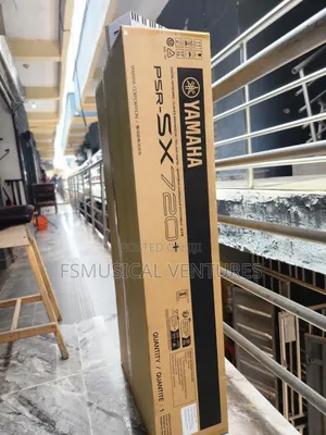 Yamaha Keyboard PSR-SX720