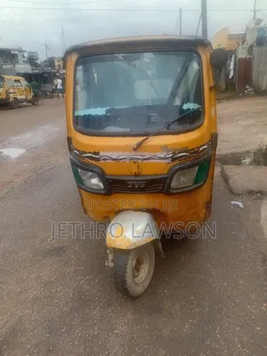 TVS King Deluxe Plus iTouch Start 2022 Yellow