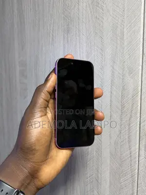 Apple iPhone 16 128 GB Pink
