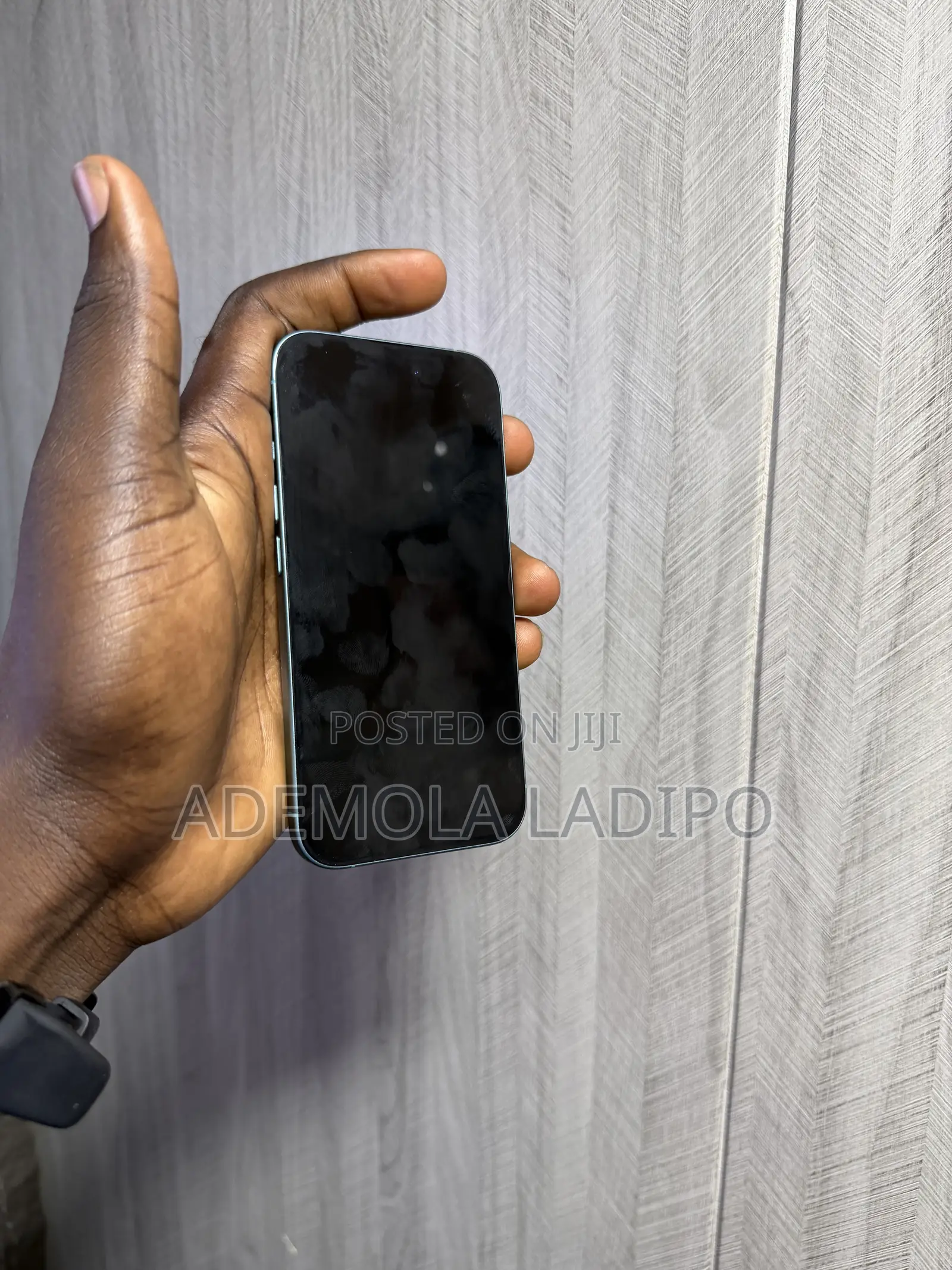 Apple iPhone 16 128 GB Green