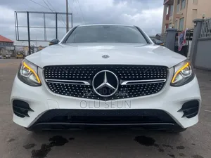 Mercedes-Benz GLC-Class 2019 White