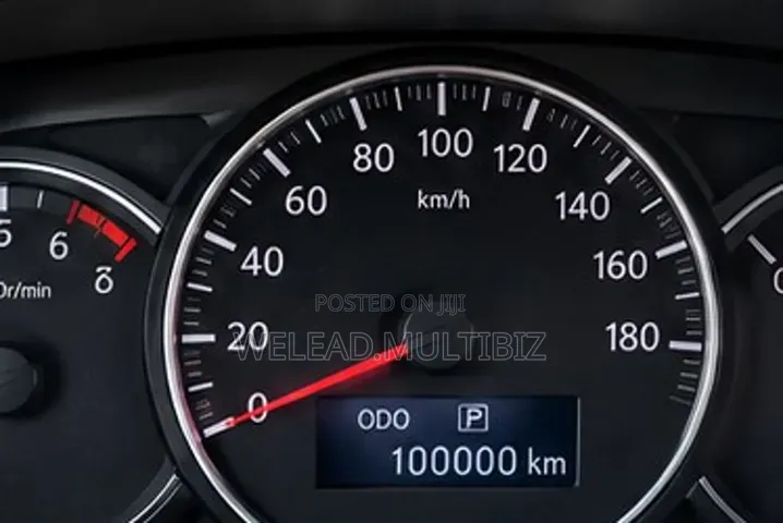 Nissan Caravan (Urvan) 2014 Grey
