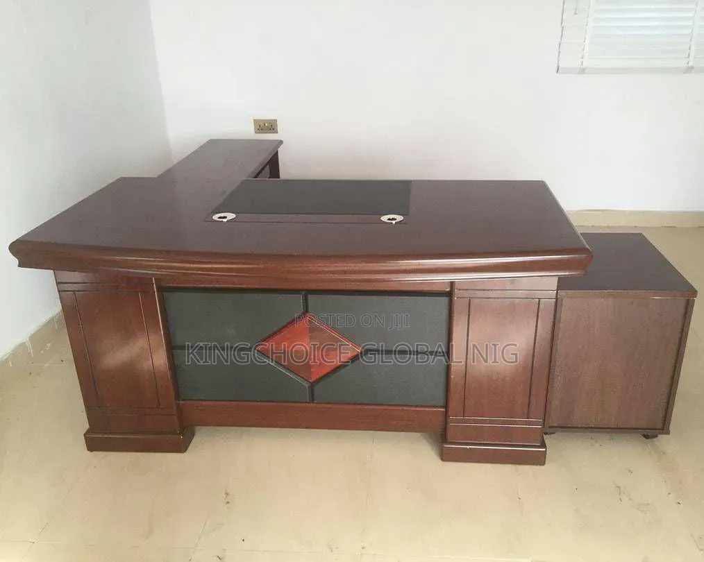 MD Quality Table With Chair