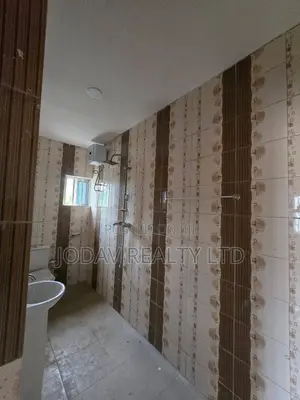 2bdrm Block of Flats in Sars Road, Obio-Akpor for rent