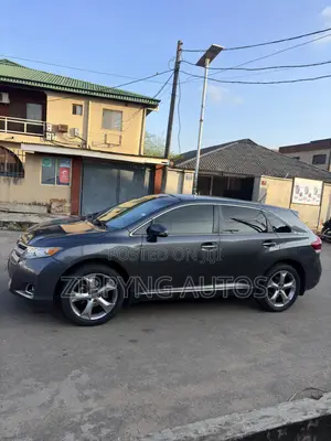 Toyota Venza XLE AWD V6 2013 Gray