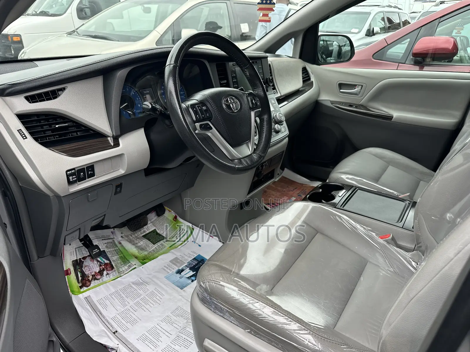 Toyota Sienna 2019 Silver