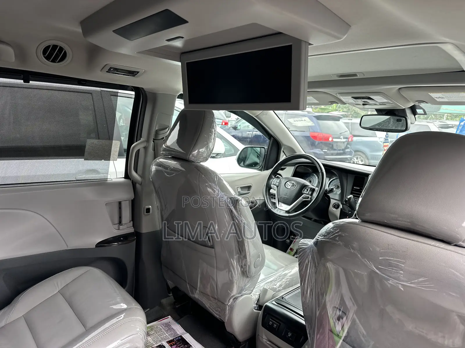 Toyota Sienna 2019 Silver