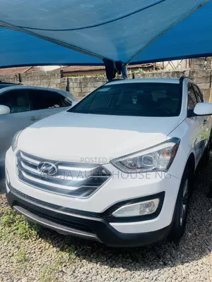 Hyundai Santa Fe 2016 White