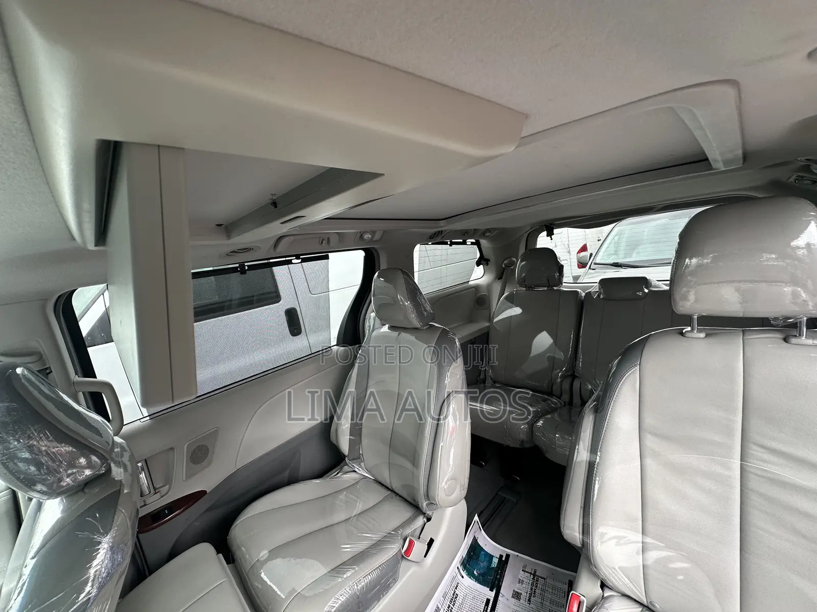 Toyota Sienna 2014 Silver