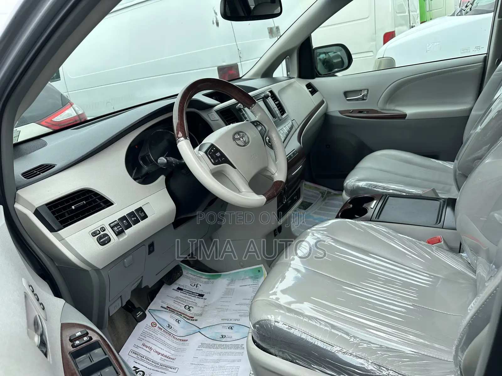 Toyota Sienna 2014 Silver