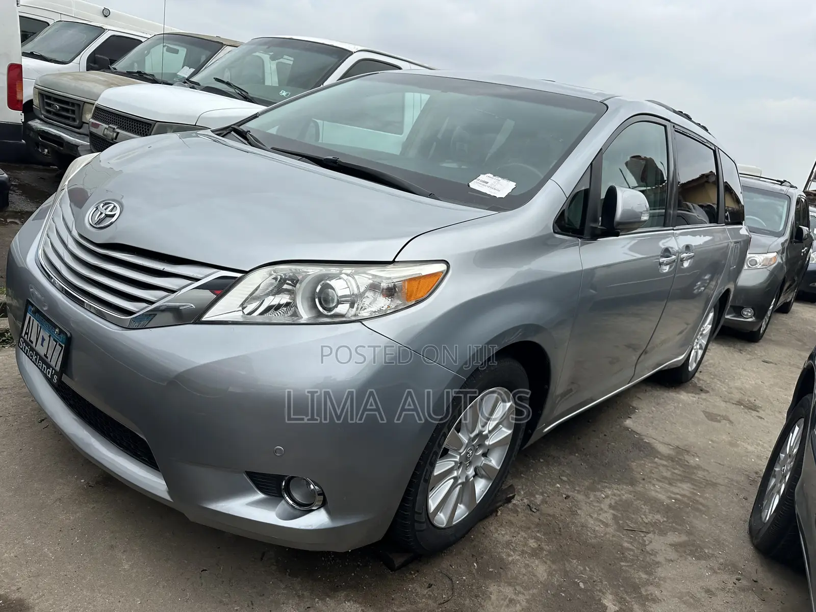 Toyota Sienna 2014 Silver