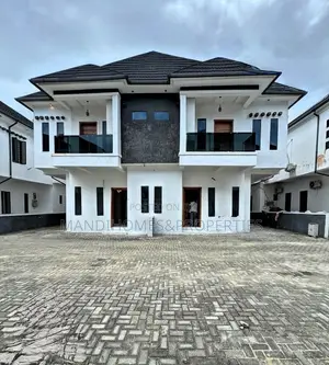 4bdrm Duplex in Lekki for sale