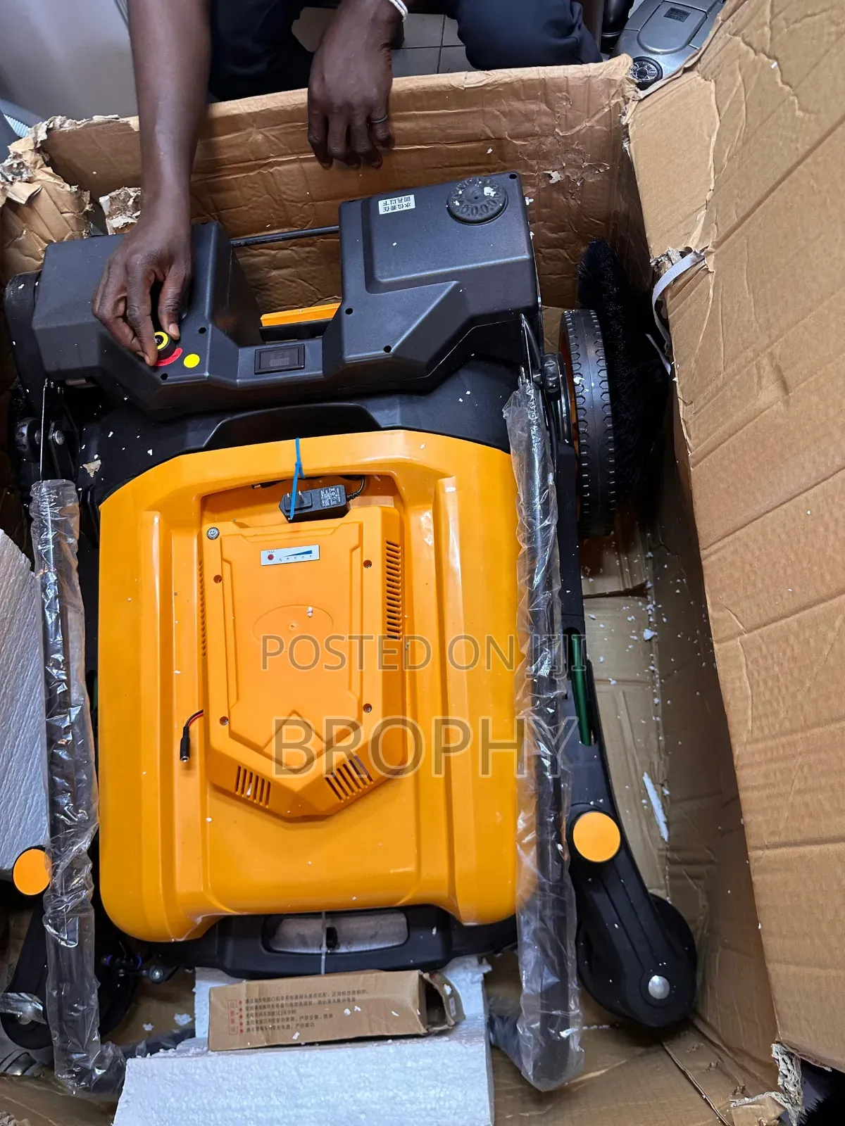 Push Behind Road / Street Sweeper