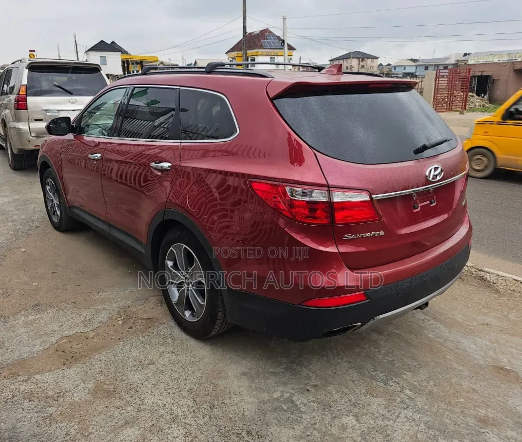 Hyundai Santa Fe 2016 Red