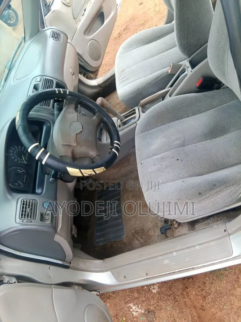 Toyota Corolla 1998 Silver
