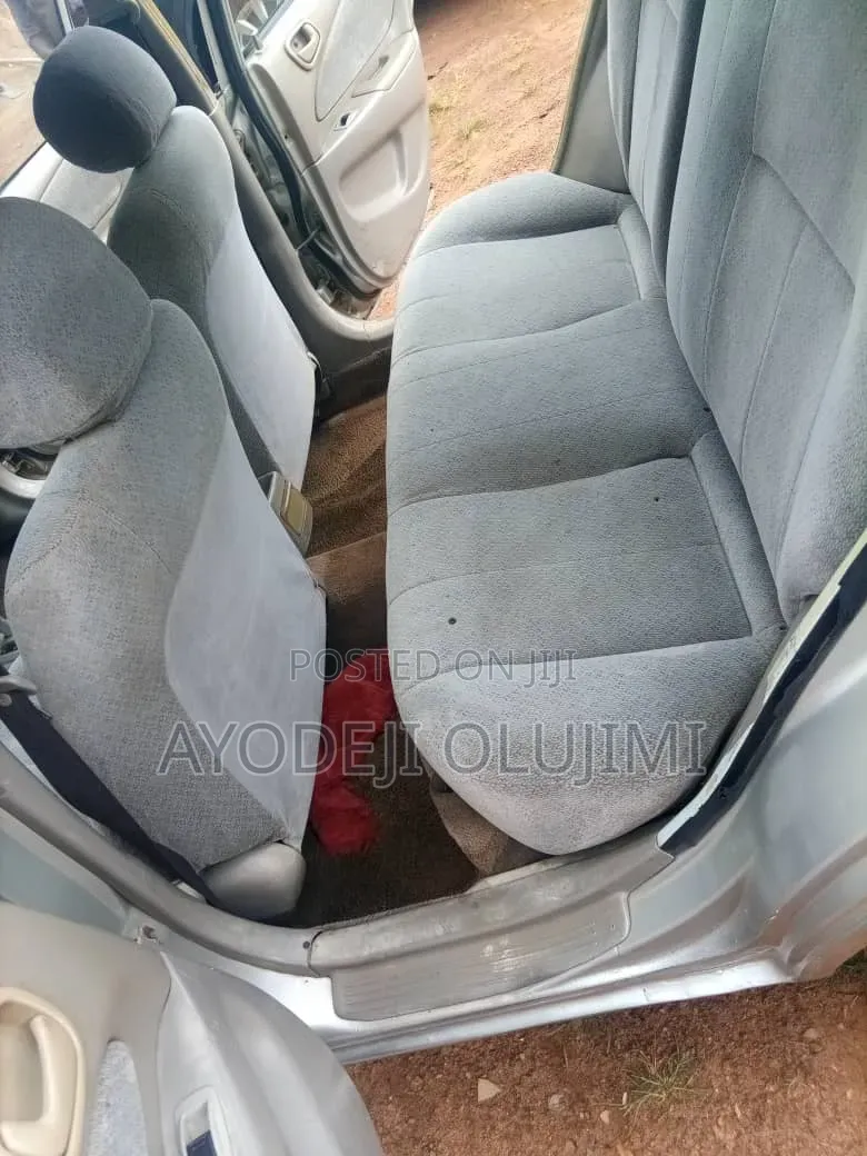 Toyota Corolla 1998 Silver