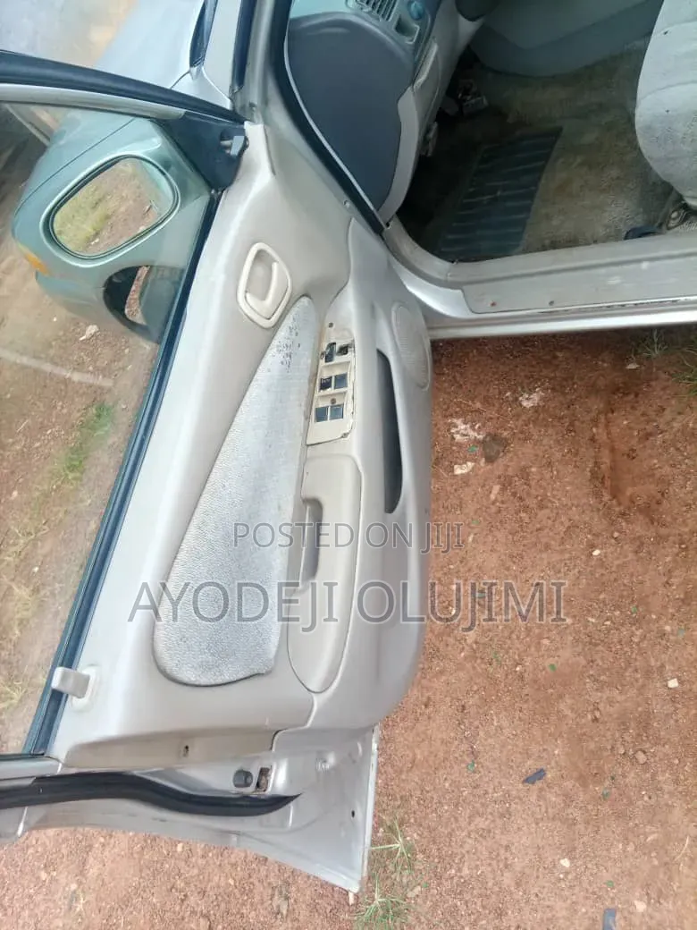 Toyota Corolla 1998 Silver