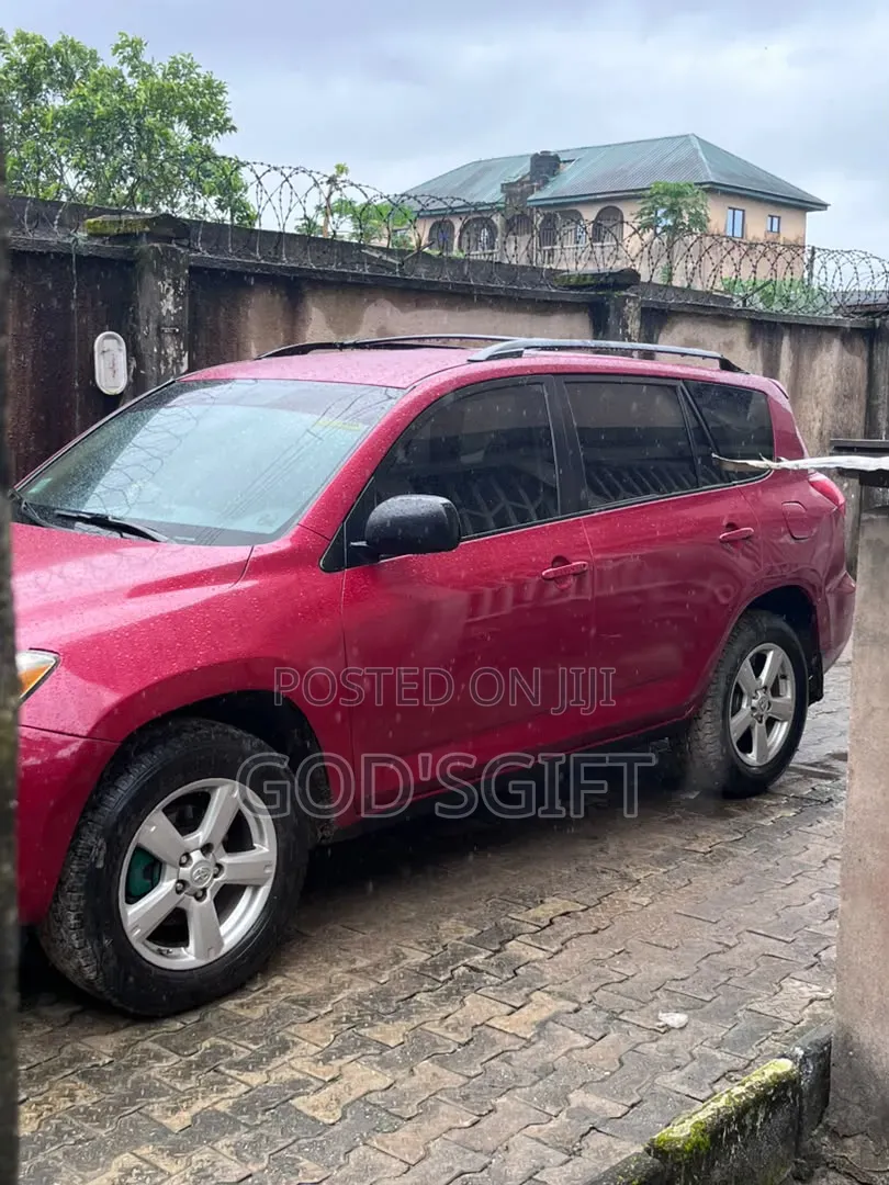 Toyota RAV4 2008 Red