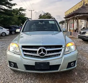 Mercedes-Benz GLK-Class 350 4MATIC 2010 Green