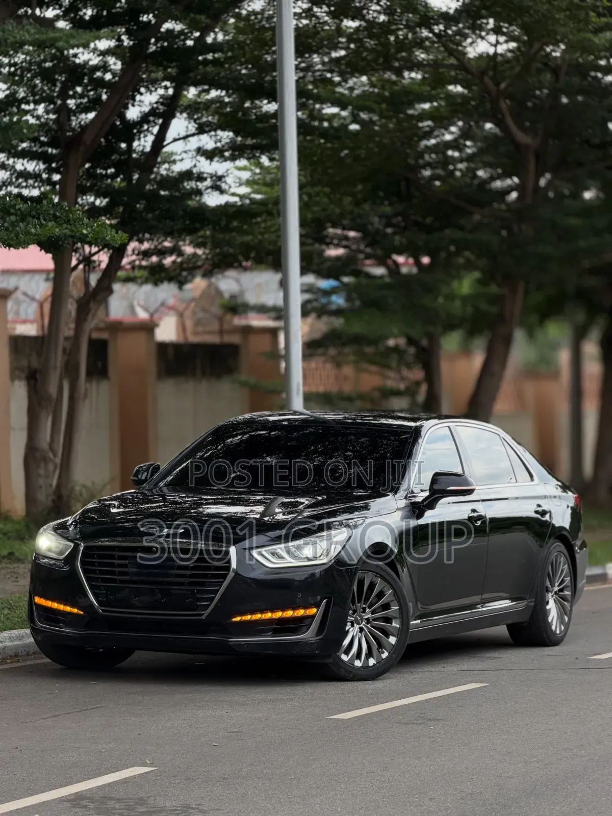 Genesis G90 2016 Black