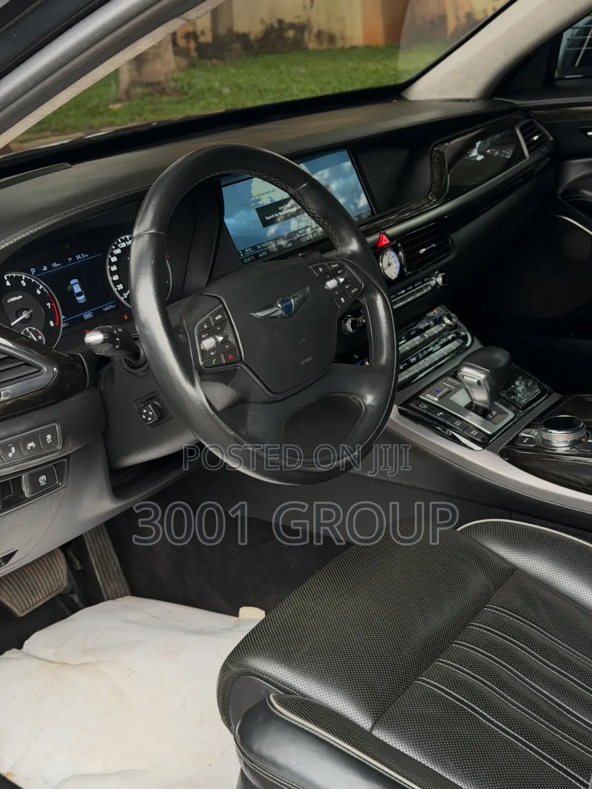 Genesis G90 2016 Black