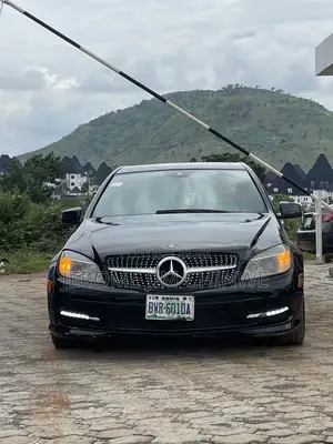 Mercedes-Benz C300 2009 Black