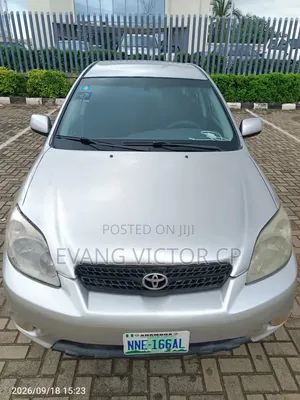 Toyota Matrix Hatchback AWD (1.8L 4cyl 4A) 2005 Silver
