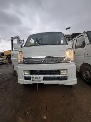 Suzuki Every 2015 White