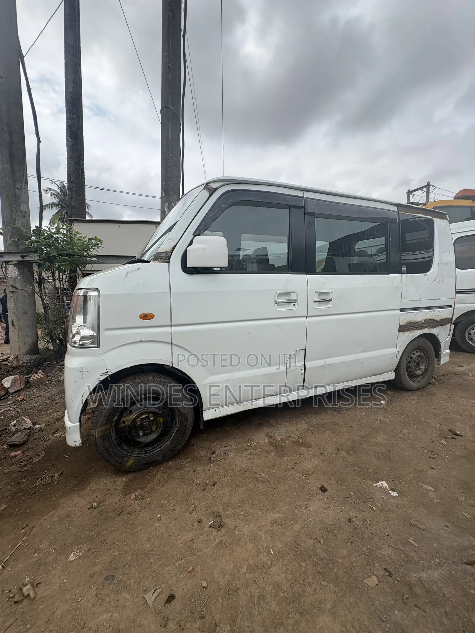 Suzuki Every 2015 White