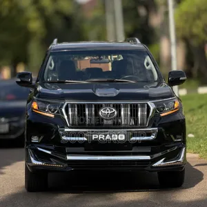Toyota Land Cruiser Prado 2023 Black