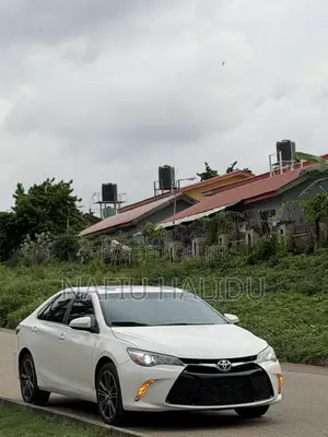 Toyota Camry 2016 White