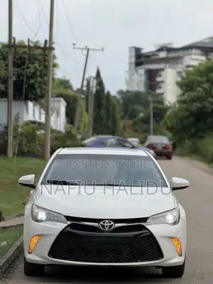 Toyota Camry 2016 White