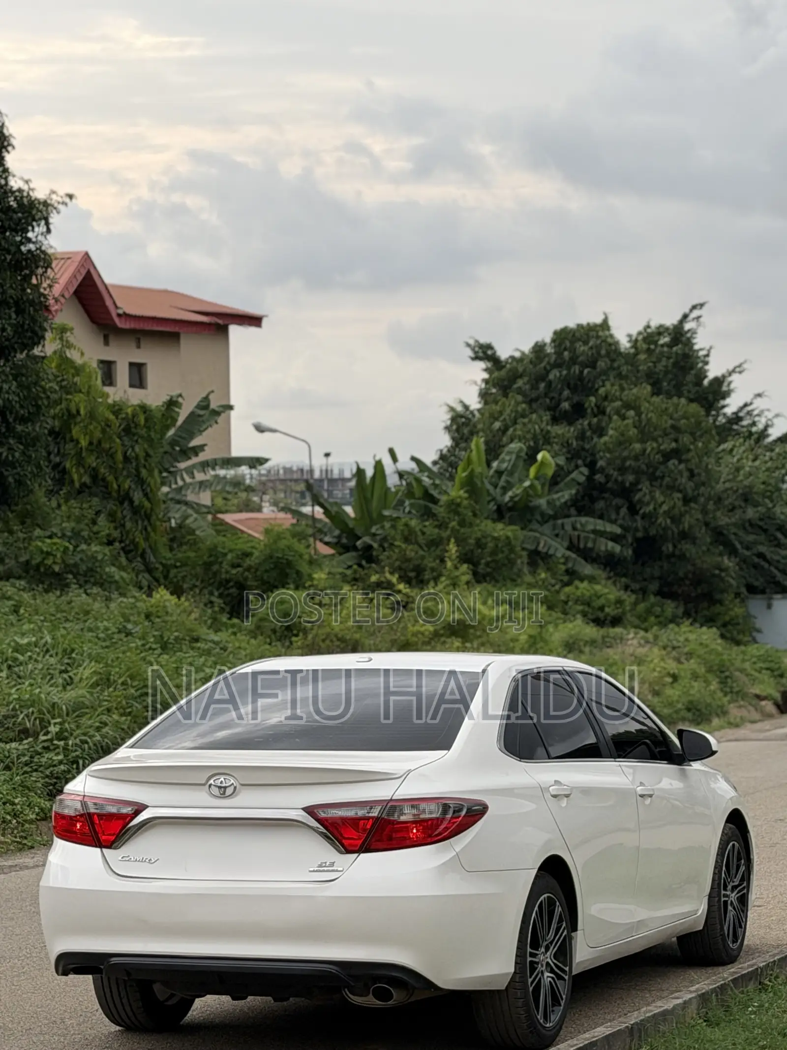 Toyota Camry 2016 White