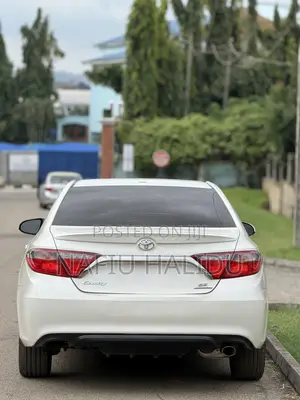 Toyota Camry 2016 White