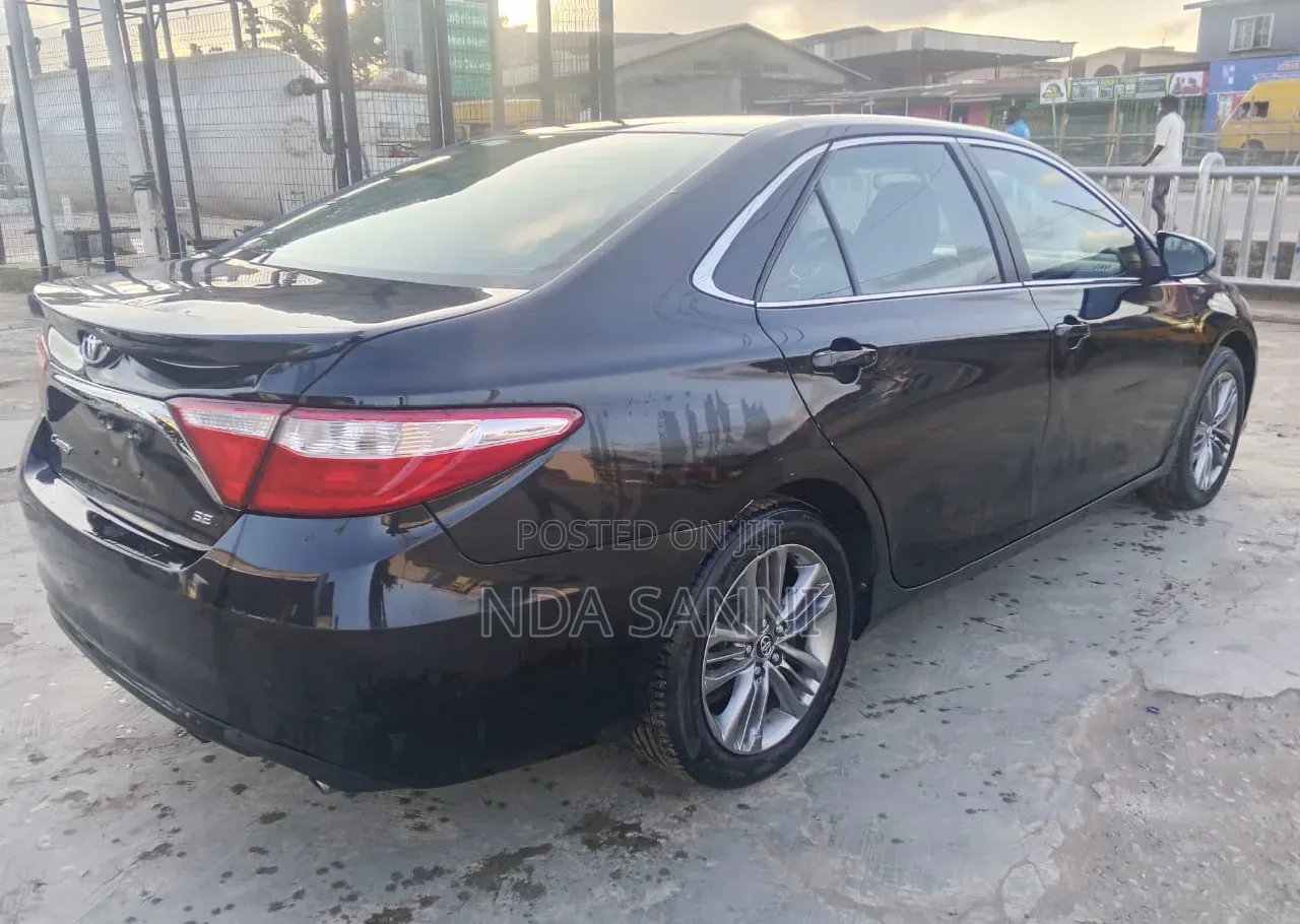 Toyota Camry 2017 Black