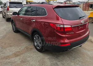 Hyundai Santa Fe 2016 Red