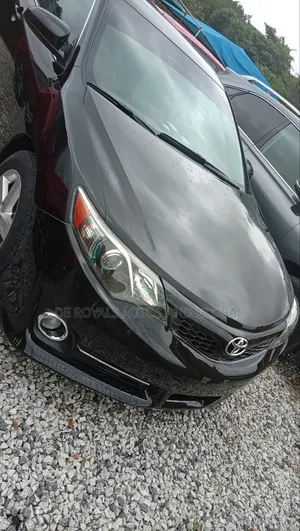 Toyota Camry SE 4dr Sedan (2.5L 4cyl 6A) 2014 Black