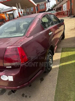 Mitsubishi Galant 2005 Red