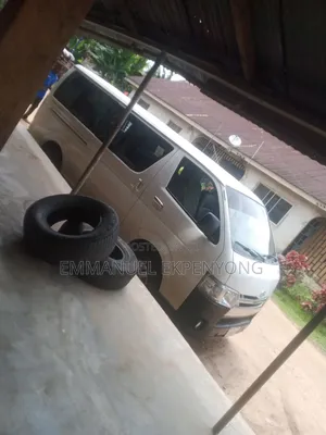 Toyota HiAce 2008 White