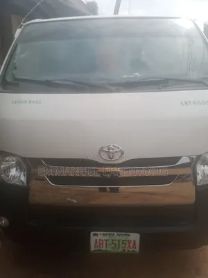 Toyota HiAce 2008 White