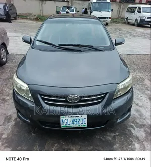 Toyota Corolla 2010 Gray